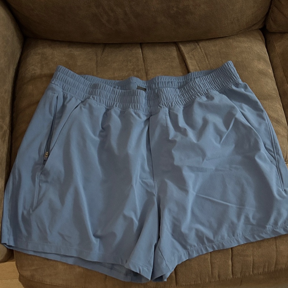 lululemon athletica Men's Blue Athletic Shorts. 5in inseam